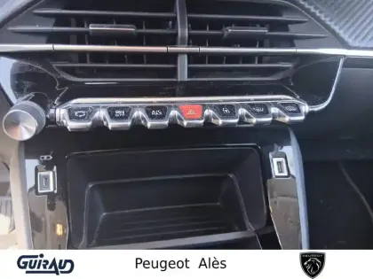 Photo 16 Peugeot 208  PureTech 100 S&S BVM6