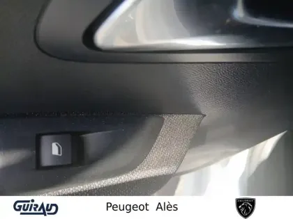 Photo 13 Peugeot 208  PureTech 100 S&S BVM6