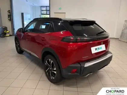 Photo 31 Peugeot 2008  PureTech 130 S&S EAT8 GT