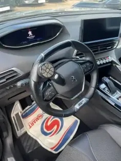 Photo 39 Peugeot 3008  Hybrid 225 e-EAT8 PMR PEDALE ACCELERATEUR GAUCHE 