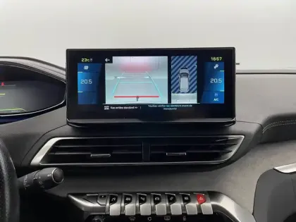 Photo 24 Peugeot 3008  Hybrid 225 e-EAT8 PMR PEDALE ACCELERATEUR GAUCHE 