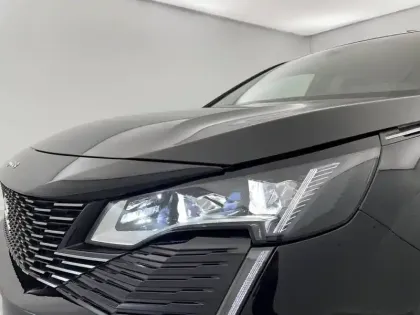 Photo 33 Peugeot 3008  Hybrid 225 e-EAT8 PMR PEDALE ACCELERATEUR GAUCHE 