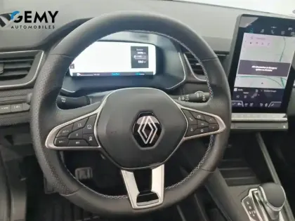 Photo 12 Renault Captur  E-Tech full hybrid 145 ch