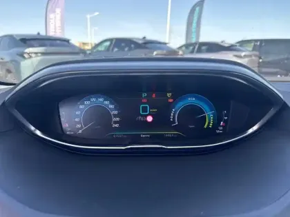 Photo 9 Peugeot 3008  Hybrid 225 e-EAT8