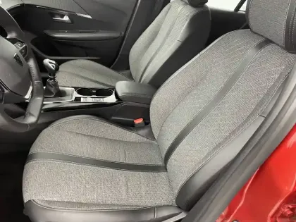 Photo 13 Peugeot 208  100 S&S BVM6