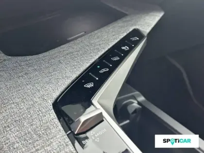 Photo 14 Peugeot 5008  Hybrid 145 ch e-DCS6