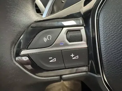 Photo 9 Peugeot 3008  Hybrid 225 e-EAT8