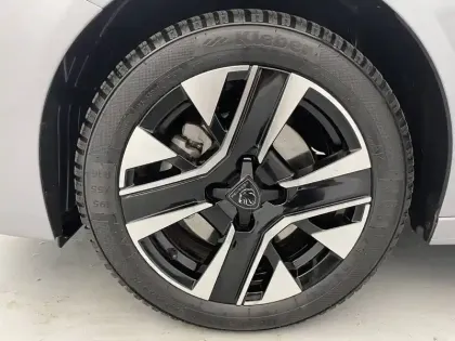 Photo 16 Peugeot 208  100 S&S BVM6
