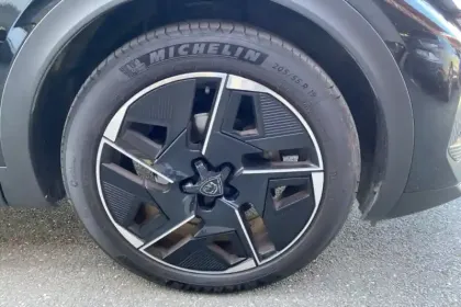 Photo 9 Peugeot 408  PureTech 130 ch S&S EAT8