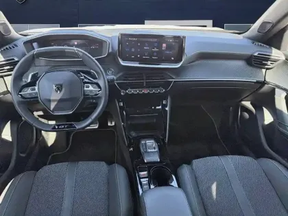 Photo 12 Peugeot 2008  Hybrid 145 ch e-DCS6