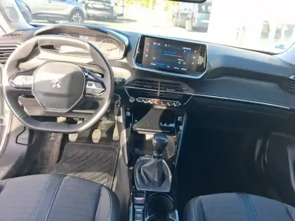 Photo 10 Peugeot 2008  PureTech 100 S&S BVM6