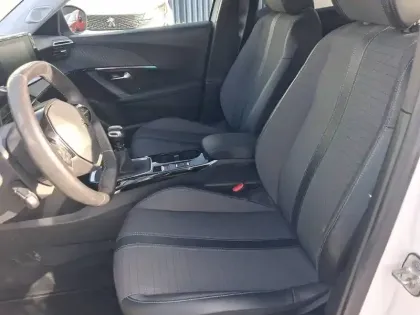 Photo 8 Peugeot 2008  PureTech 100 S&S BVM6