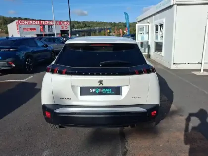 Photo 5 Peugeot 2008  PureTech 100 S&S BVM6