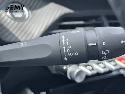 Photo 15 Peugeot 208  Electrique 136 ch 50 kWh