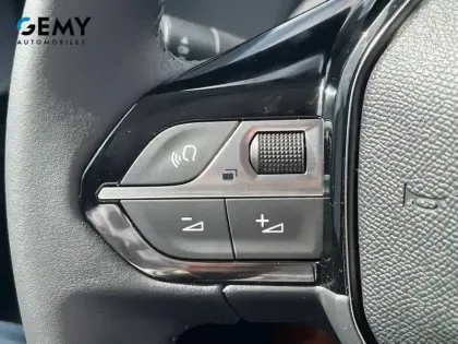 Photo 11 Peugeot 208  Electrique 136 ch 50 kWh