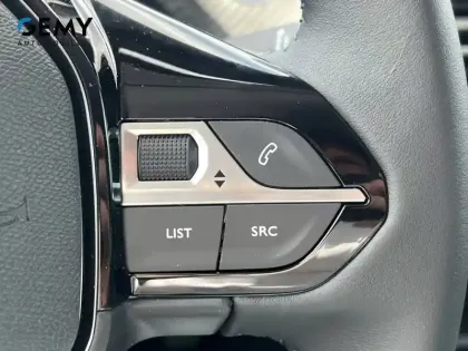 Photo 12 Peugeot 208  Electrique 136 ch 50 kWh