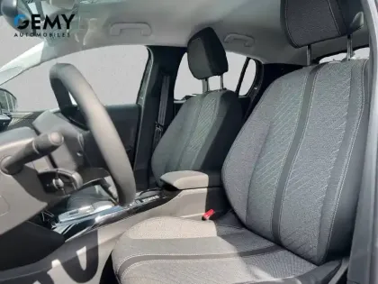 Photo 8 Peugeot 208  Electrique 136 ch 50 kWh