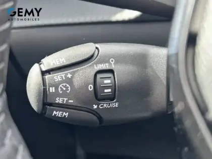Photo 13 Peugeot 208  Electrique 136 ch 50 kWh