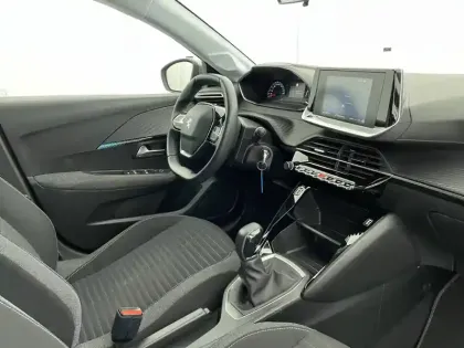 Photo 31 Peugeot 208  PureTech 100 S&S BVM6