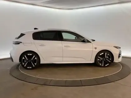 Photo 19 Peugeot 308  Hybrid 145 e-DCS6