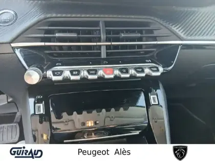 Photo 19 Peugeot 208  Hybrid 110 ch e-DCS6