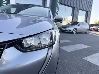Photo 43 Peugeot 208  Electrique 50 kWh 136ch