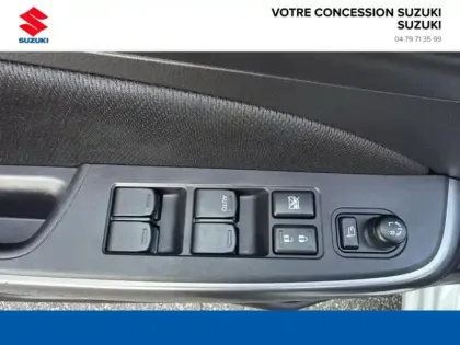 Photo 10 Suzuki Swift  1.2 Dualjet Hybrid 83ch Pack