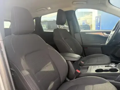 Photo 11 Ford Kuga  2.5 Duratec 190ch FHEV E85 Titanium BVA