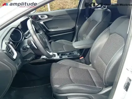 Photo 9 Kia Xceed  1.6 GDi 105ch + Plug-In 60.5ch Active DCT6