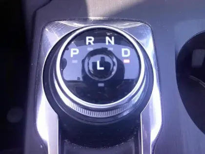 Photo 13 Ford Kuga  2.5 Duratec 180ch Hybrid FlexiFuel Titanium Powershift