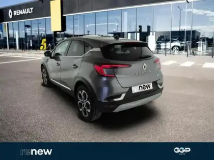 Photo 10 Renault Captur  1.6 E-Tech hybride 145ch Techno