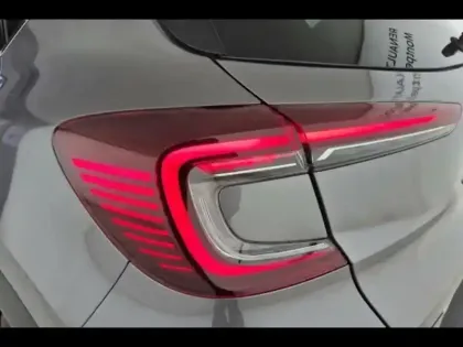 Photo 8 Renault Captur  1.6 E-Tech hybride 145ch Techno