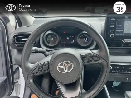 Photo 8 Toyota Yaris  116h Design 5p