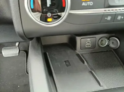 Photo 21 Ford Kuga 2.5 Duratec 180ch Hybrid FlexiFuel Titanium Powershift