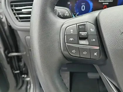 Photo 16 Ford Kuga 2.5 Duratec 180ch Hybrid FlexiFuel Titanium Powershift