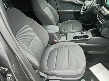Photo 26 Ford Kuga 2.5 Duratec 180ch Hybrid FlexiFuel Titanium Powershift
