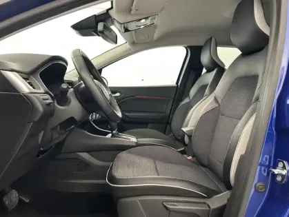 Photo 8 Renault Captur E-Tech hybride rechargeable 160 Techno 5p