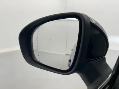 Photo 29 Renault Captur E-Tech hybride rechargeable 160 Techno 5p