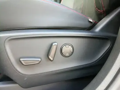 Photo 29 Ford Kuga 2.5 Duratec 180ch Hybrid FlexiFuel ST-Line X Powershift