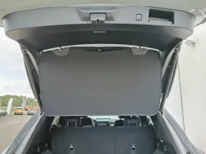 Photo 18 Ford Kuga 2.5 Duratec 180ch Hybrid FlexiFuel ST-Line X Powershift