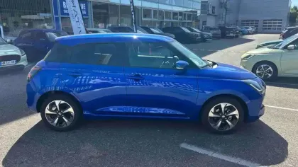 Photo 6 Suzuki Swift  1.2 Dualjet Hybrid CVT