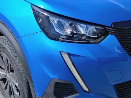 Photo 15 Peugeot 2008  PureTech 130 S&S EAT8