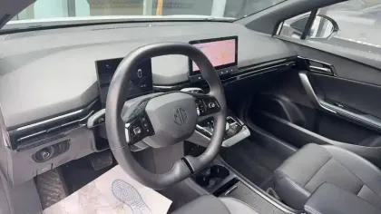 Photo 8 Mg Mg4  Electric 64kWh - 150 kW 2WD