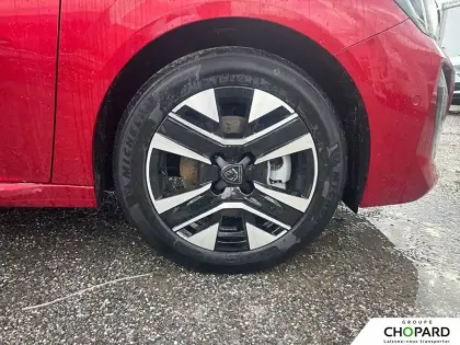 Photo 11 Peugeot 208  PureTech 100 S&S BVM6