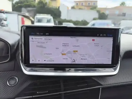 Photo 23 Peugeot 2008  Hybrid 136 e-DCS6