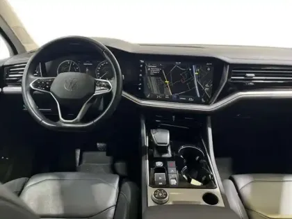 Photo 7 Volkswagen Touareg 3.0 TSI eHybrid 381ch Tiptronic 8 4Motion Elegance