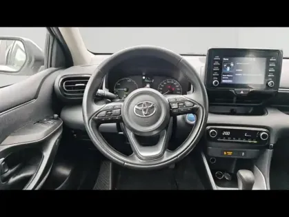 Photo 15 Toyota Yaris 116h Dynamic 5p MY22