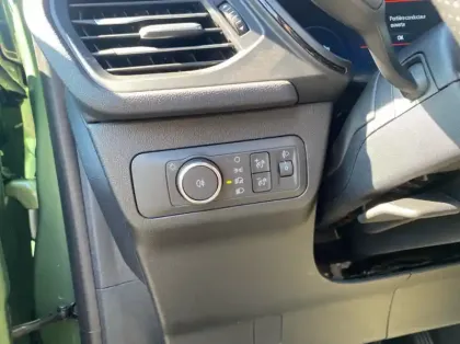 Photo 14 Ford Kuga 2.5 Duratec 180ch Hybrid FlexiFuel ST-Line Powershift