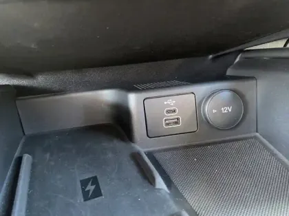 Photo 21 Ford Kuga 2.5 Duratec 180ch Hybrid FlexiFuel ST-Line Powershift