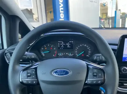 Photo 6 Ford Fiesta 1.0 EcoBoost 95ch Connect Business Nav 3p